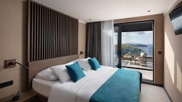 Luxury suite with sea view balcony and private whirlpool | Frigobar, escrivaninha, quartos à prova de som, Wi-Fi de cortesia