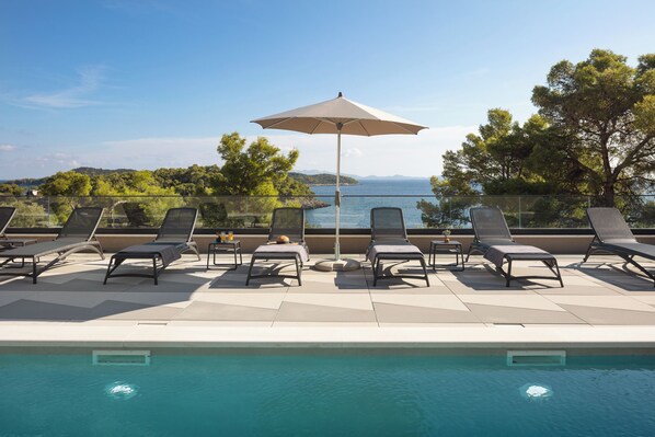 Seasonal outdoor pool