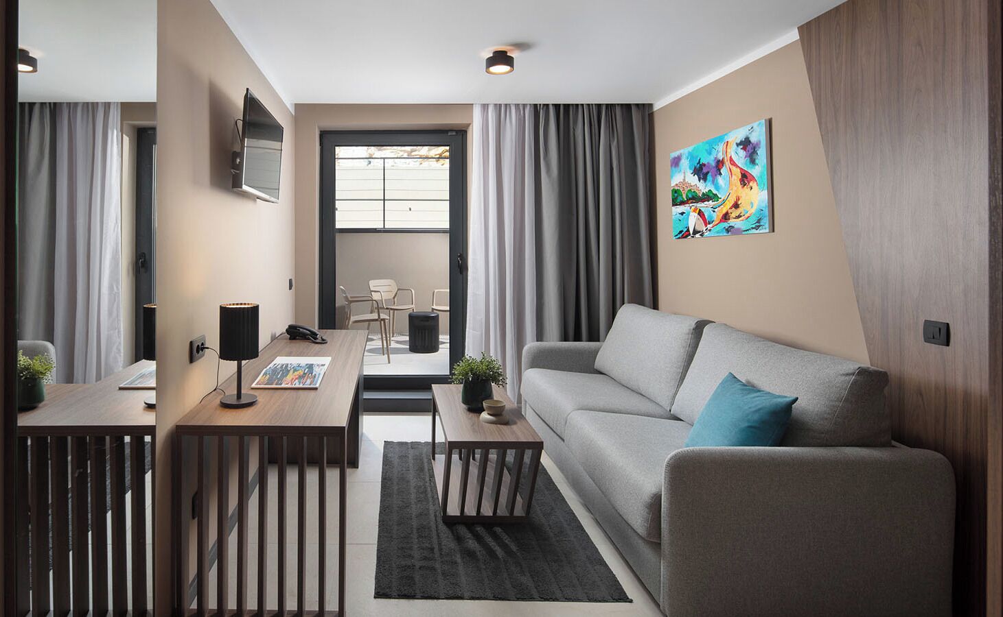 Premium suite with balcony | 客廳 | 電視