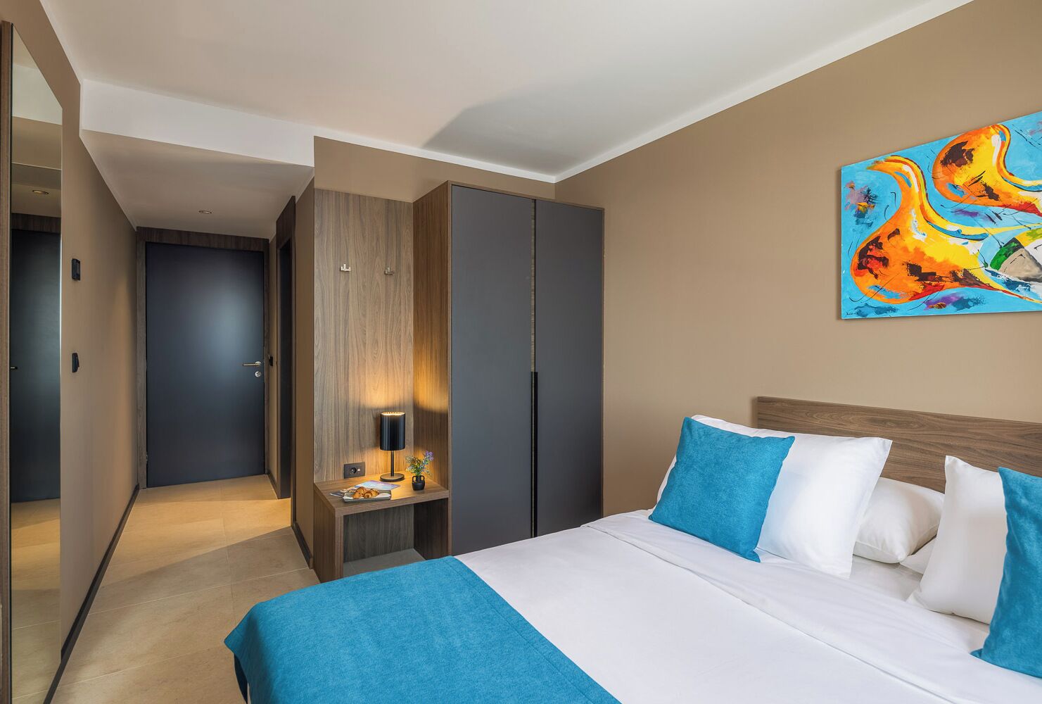 Classic double room | Minibar, desk, soundproofing, WiFi (free)