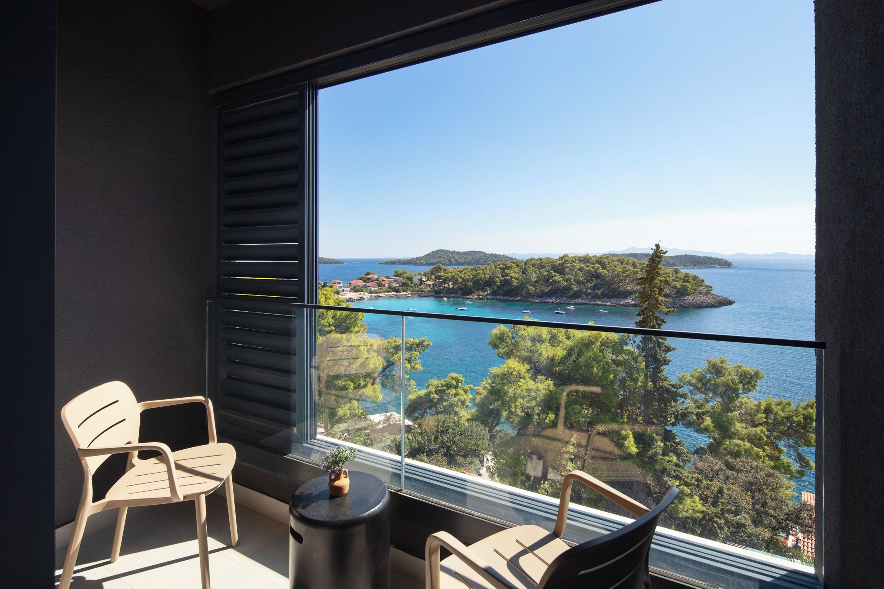 Superior suite with sea view balcony | View from room