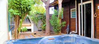 Comfortable air-conditioned chalet with private Jacuzzi