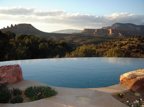 Sedona's Best Villa - Best Views, Sunsets, Pool