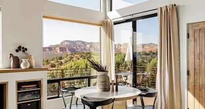 Sedona's Best Villa - Best Views, Sunsets, Pool