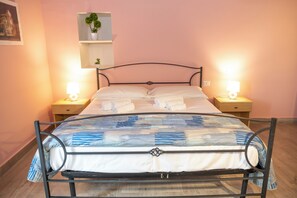 2 bedrooms, free WiFi, bed sheets - Seaside Residence with Aeolian Islands View – Pool, Gym & WiFi – Apt LIPARI (Patti)