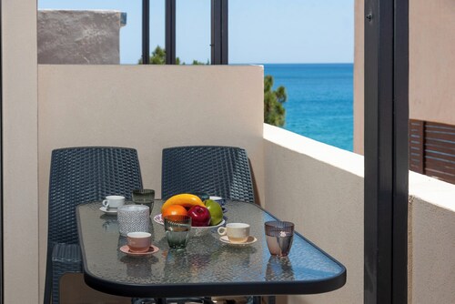 Plaka Center Retreat