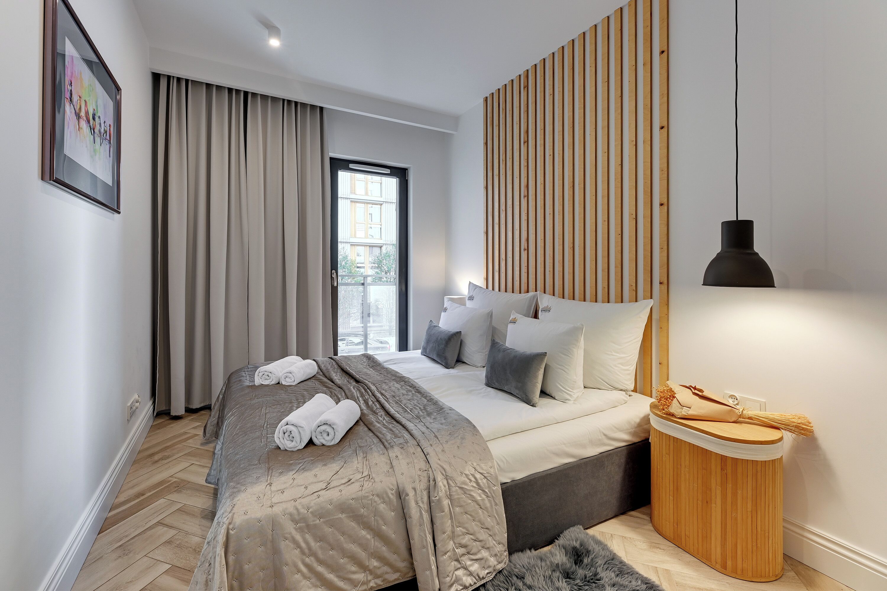 Deluxe Apartment | Hypo-allergenic bedding, individually decorated, individually furnished