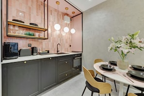Private kitchenette - Aura III & Parking by Downtown Apartments (Gdansk)
