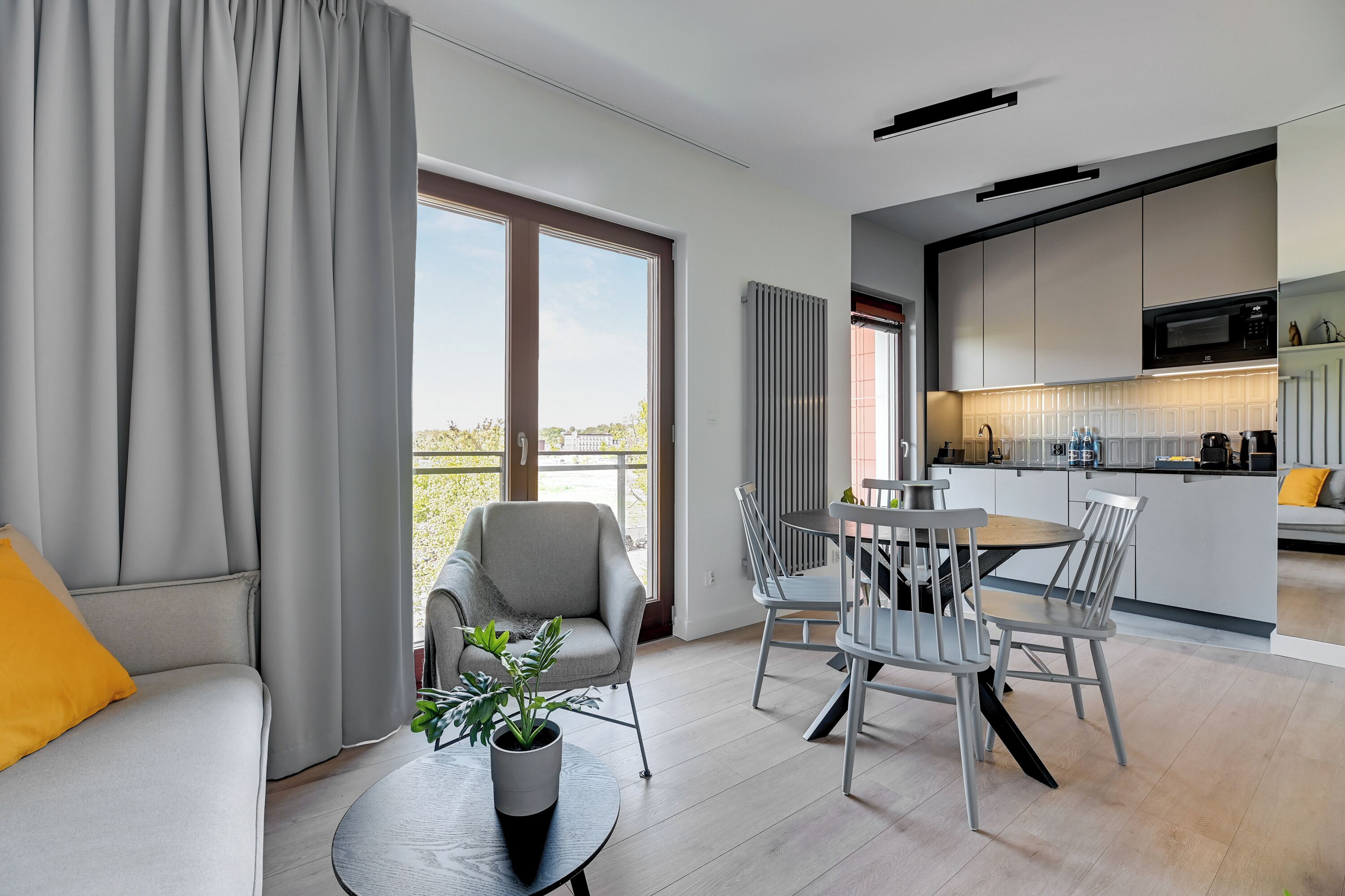 City Apartment | Hypo-allergenic bedding, individually decorated, individually furnished