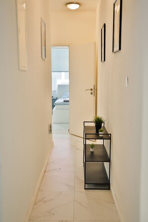 Interior - North apartment 5 I 1 room with inviting living area on the first floor (Bremerhaven)