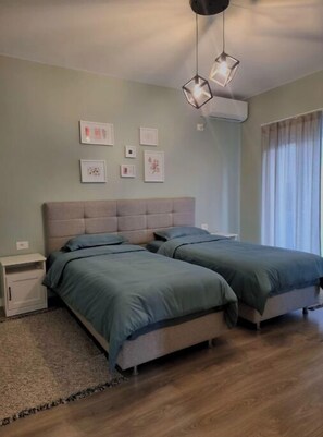 2 chambres, fer et planche à repasser, Wi-Fi gratuit, draps fournis