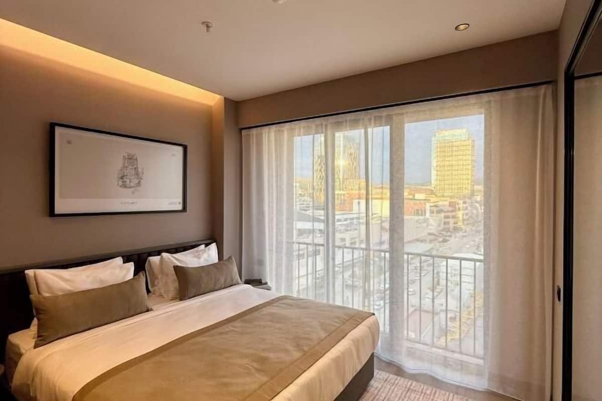 1 bedroom, premium bedding, free WiFi
