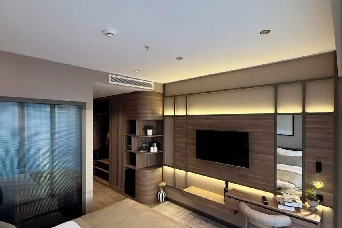 1 bedroom, premium bedding, free WiFi
