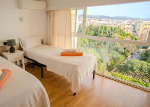 2 bedrooms, iron/ironing board, free WiFi, bed sheets - Skol 919. Duplex Apartment With Amazing Views to the Marbella Port (Marbella)