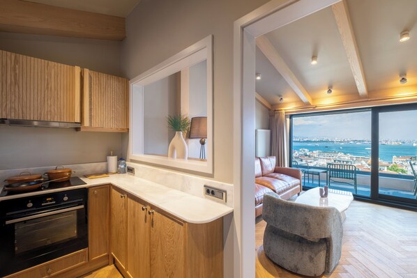 Fridge, oven, stovetop, dishwasher - Stunning 2Bedroom Penthouse with Breathtaking View (Istanbul)