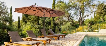 Villa Sissy sleeping up to 14 guests with large private pool - Prestige Villas