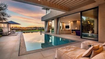 Outdoor pool, pool loungers