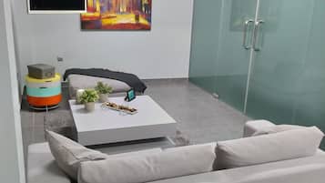 4 habitaciones, escritorio y sistema de insonorización