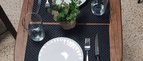 开间 | 2 多间卧室、办公桌、隔音