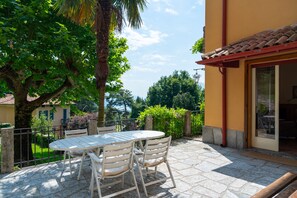 Apartamento | Terraza o patio