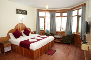 Yhden hengen deluxe-huone, parveke, vuoristonäköala | 1 makuuhuone, Wi-Fi