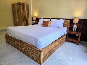 3 bedrooms, WiFi, bed sheets