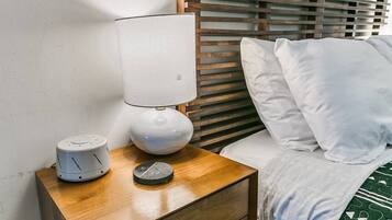 2 habitaciones, tabla de planchar con plancha, cuna de viaje y wifi