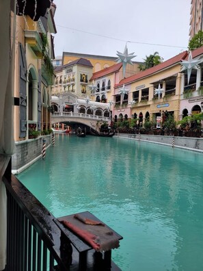 Pool - Park Mckinley West Brand new condo, suitable for a couple or small family. (Taguig)