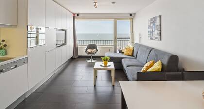 Spacious Studio With sea View