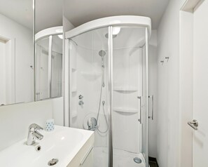 Bathroom - Spacious Studio With sea View (Blankenberge)