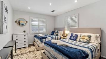 3 bedrooms, desk, iron/ironing board, WiFi