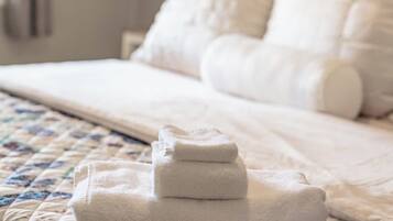 1 sovrum, skrivbord, strykjärn/strykbräda och wi-fi