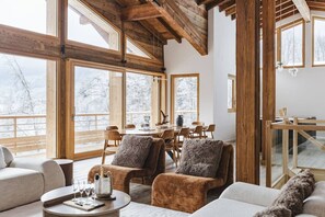 Smart-TV, peis og stereoanlegg