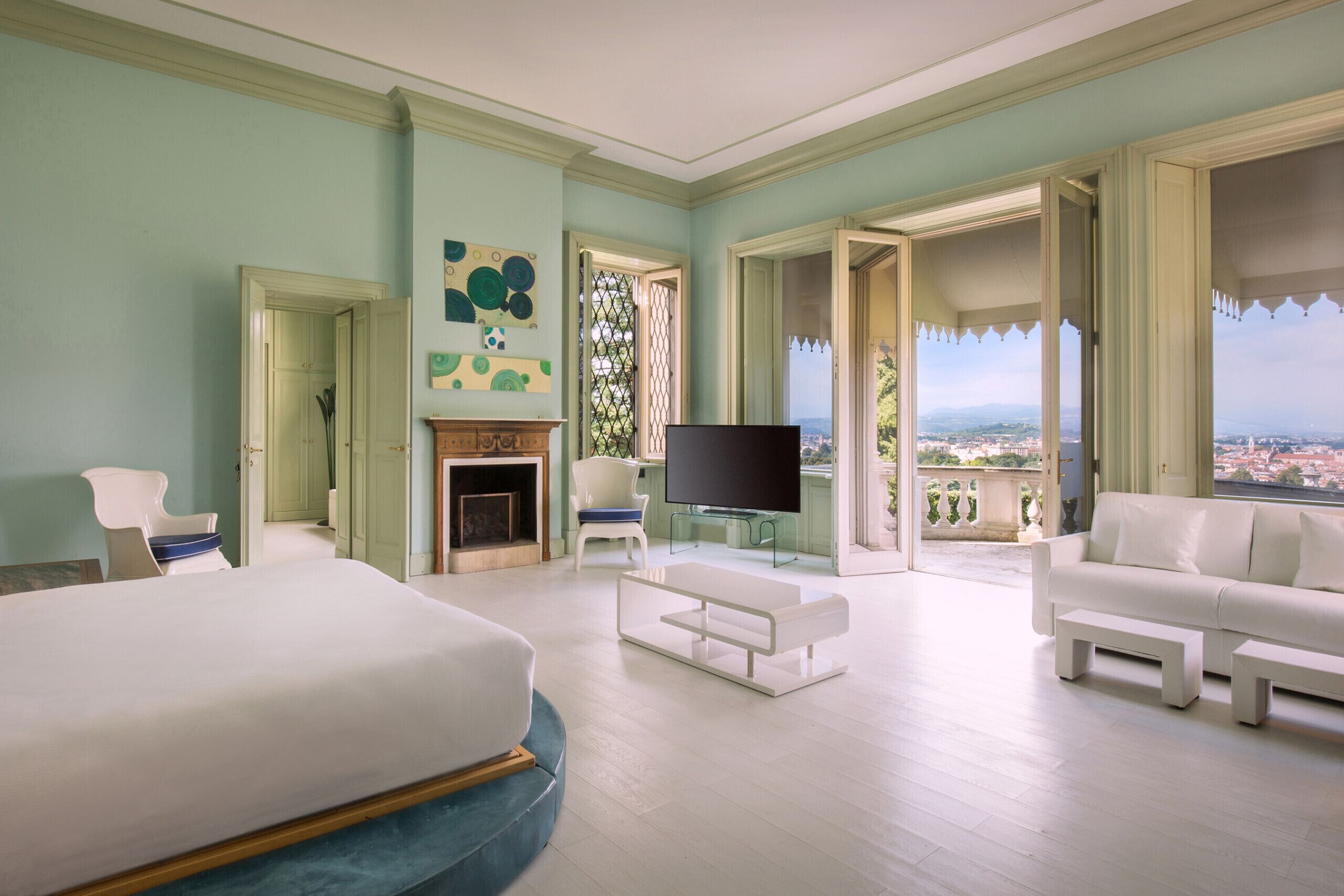 6 camere, Wi-Fi gratuito, lenzuola