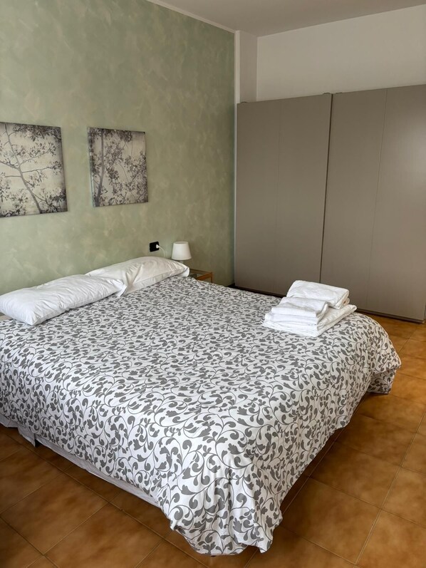 2 Schlafzimmer, Bügeleisen/Bügelbrett, WLAN, Bettwäsche