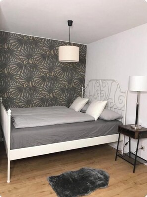 1 bedroom, desk, iron/ironing board, free WiFi - Beautiful vacation apartment (Ravensburg)