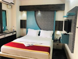 Deluxe Double Room | Free WiFi