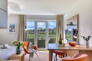 Skrivebord og wi-fi (inkludert)