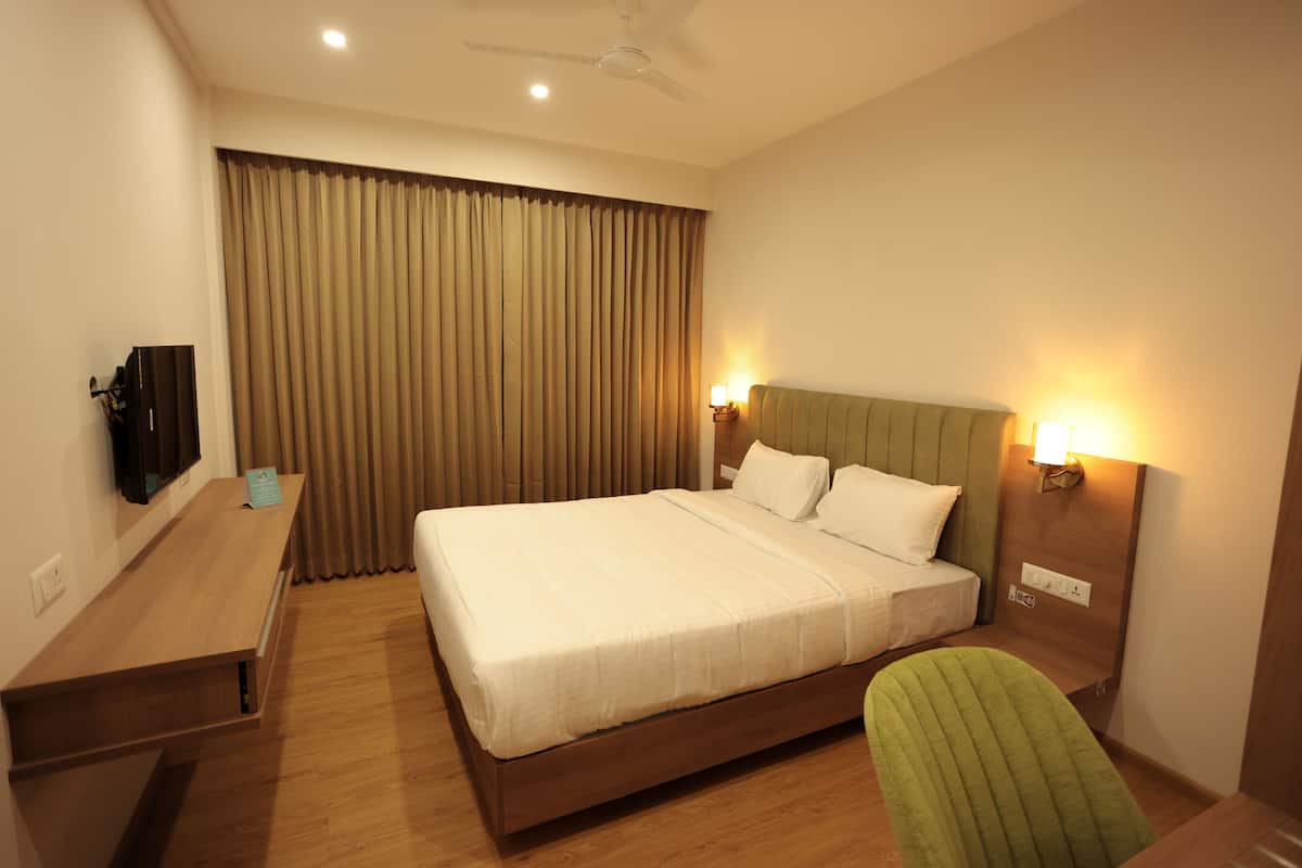 Executive Double or Twin Room, City View