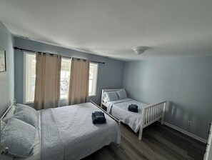 1 bedroom, WiFi, bed sheets