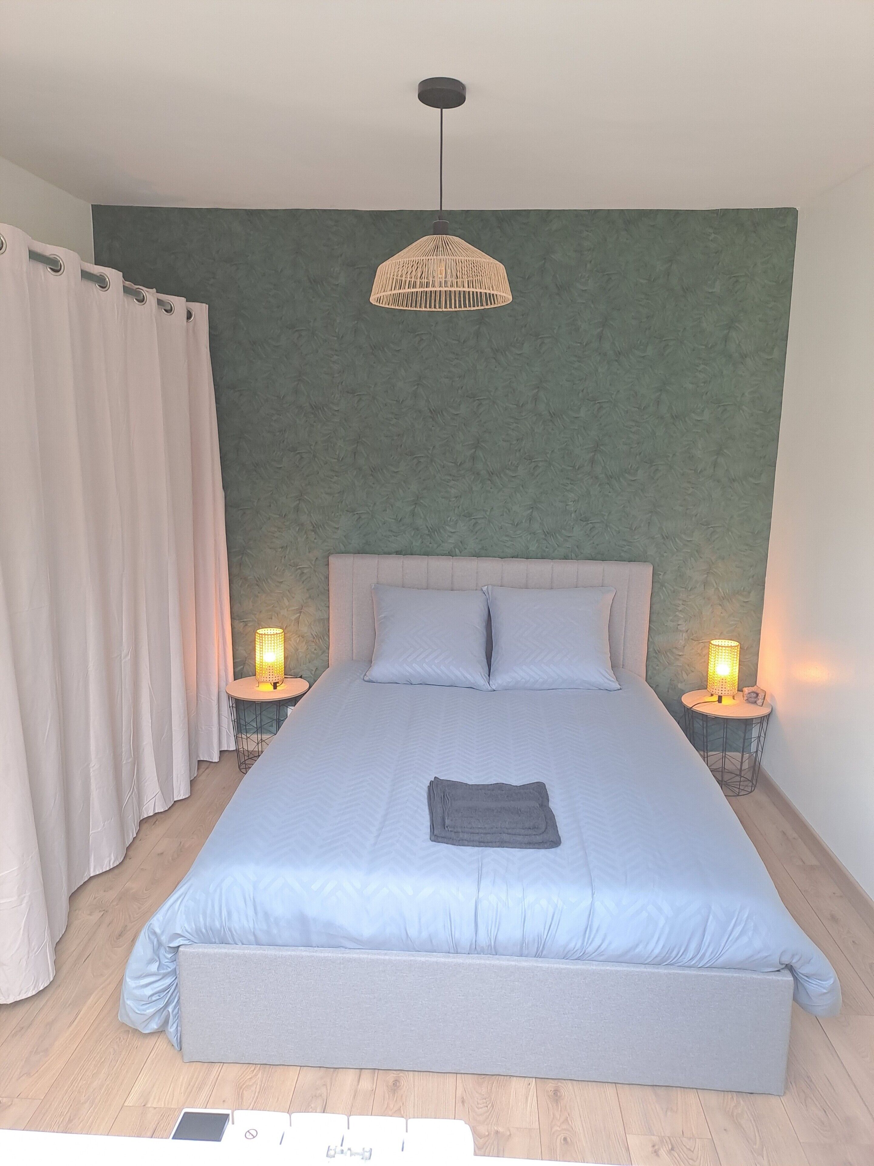 1 chambre, fer et planche à repasser, Wi-Fi, draps fournis