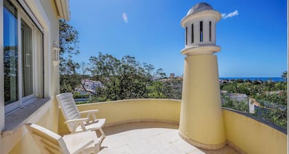 Stunning 4 bedroom villa with heated pool and sea views in exclusive area