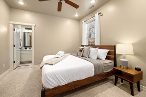 4 bedrooms, iron/ironing board, WiFi, bed sheets - Whispering Brook-Outdoor oasis w/stream-Sleeps 16 (Springdale)