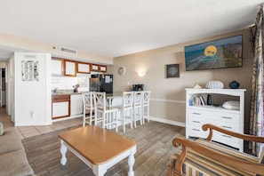 TV - Ocean Forest Plaza 708 - Oceanfront (Myrtle Beach)