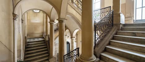 Rampes dans les couloirs