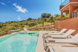 Villa (2 Bedrooms) | Exterior