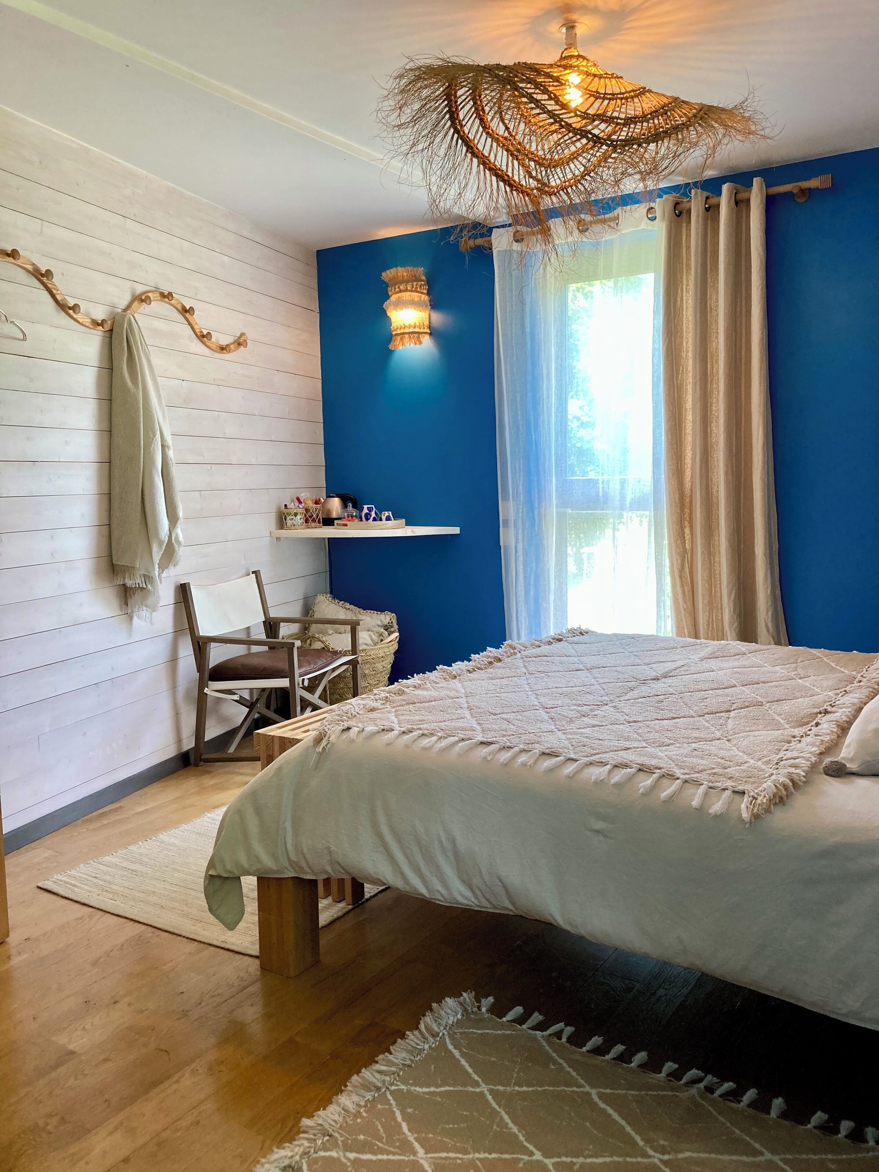 1 slaapkamer, een strijkplank/strijkijzer, wifi, beddengoed