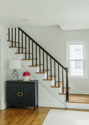 Interior - Charming Greenwich Getaway - Minutes from MetroNorth Train to NYC (Greenwich)