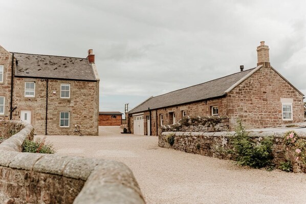 House | Exterior - The Dairy - Bijou Barn Conversion Near Holy Island (Berwick-upon-Tweed)