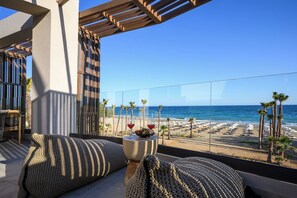 In-room safe, desk, laptop workspace, blackout curtains - Nalu Resort & Spa (Rethymno)